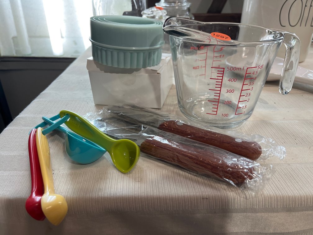 KITCHEN ITEMS