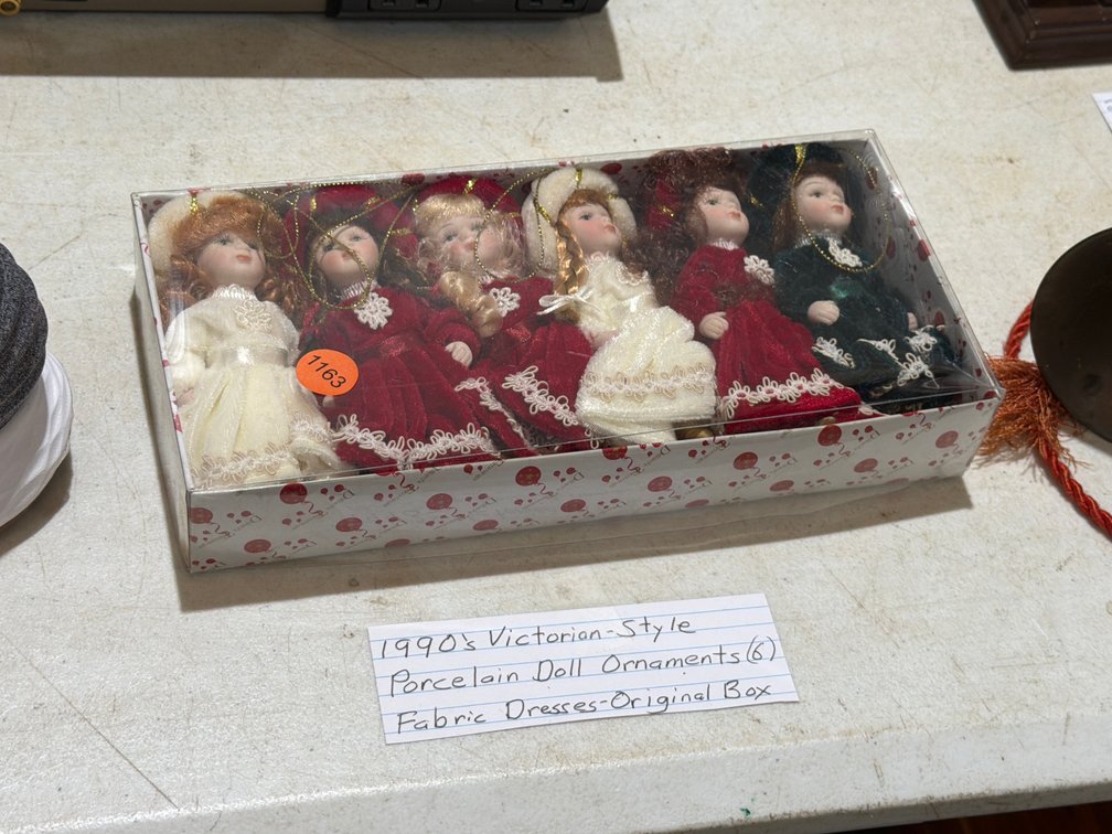 (6) 1990’S VICTORIAN STYLE PORCELAIN DOLL ORNAMENTS