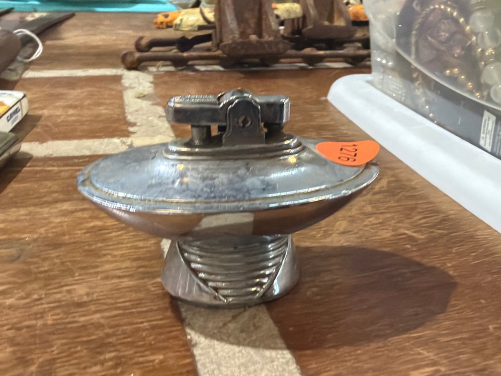 VINTAGE LIGHTER