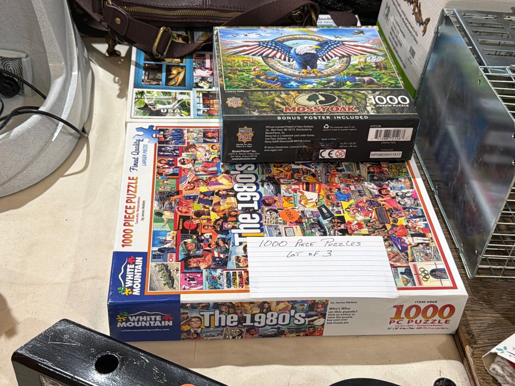 (3) 1000 PC PUZZLES