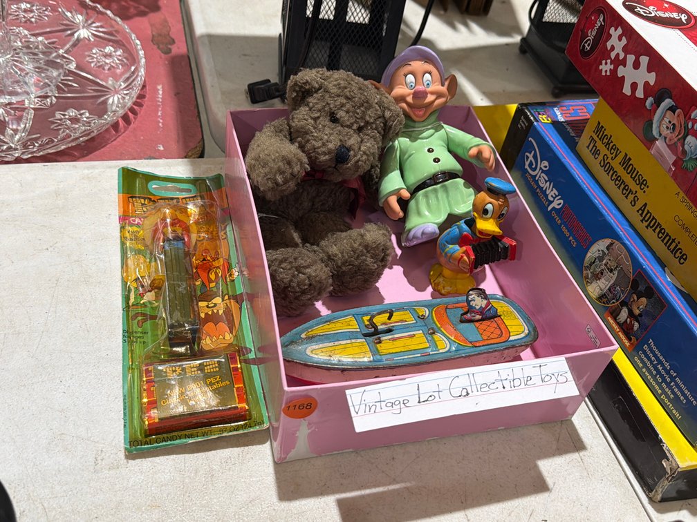 VINTAGE LOT COLLECTIBLE TOYS