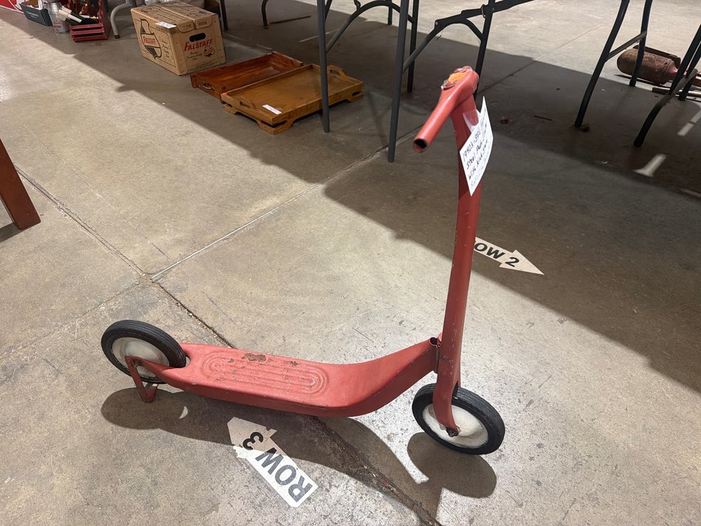 1940-1950 RADIO LINE STEEL PUSH SCOOTER WITH KICKSTAND