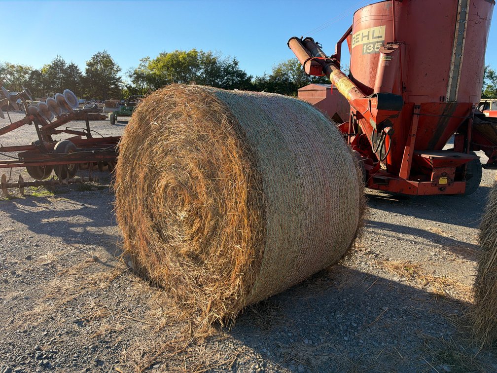 *BELVIDERE, TN* 4’X5’ NET WRAP HAY, 25X BID
