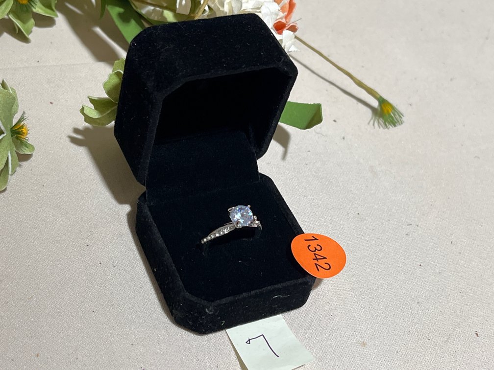 RING SIZE 7