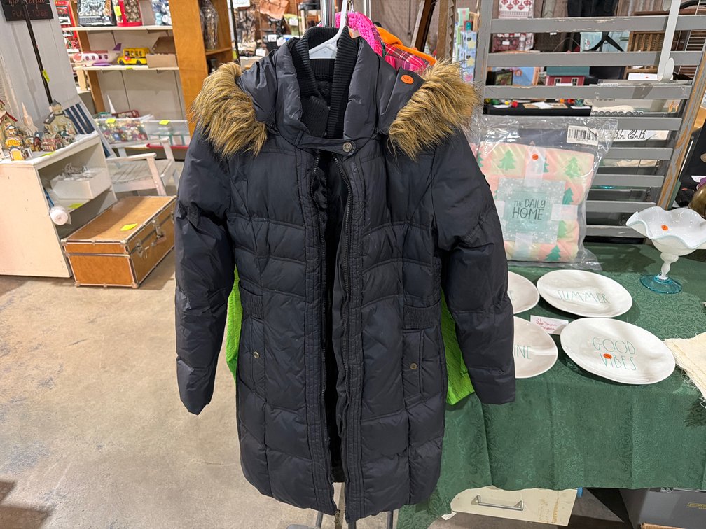 LADIES MEDIUM COAT