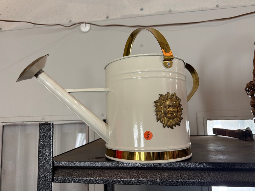 WATERING CAN