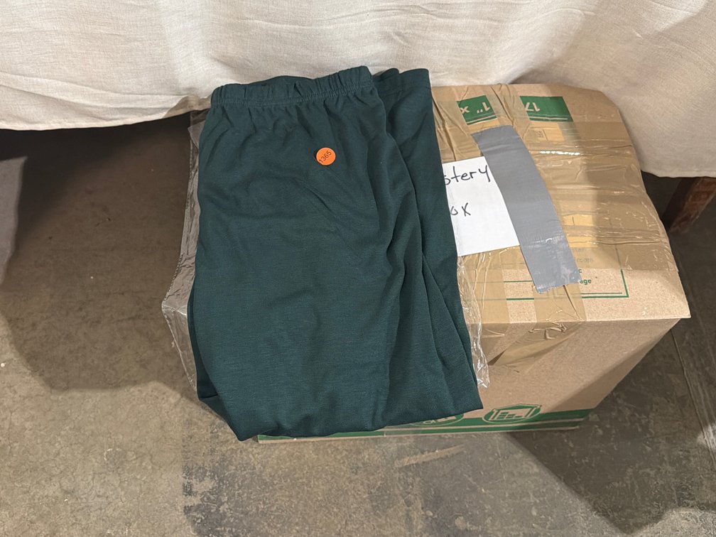 MIDI SKIRT & MYSTERY BOX