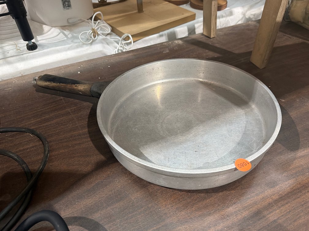 ALUMINUM SKILLET