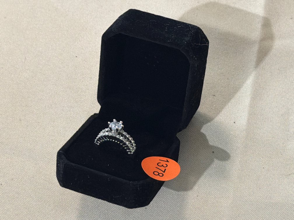 SIZE 7 RING