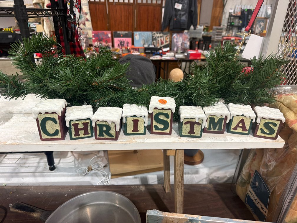 CHRISTMAS BLOCKS AND GARLAND
