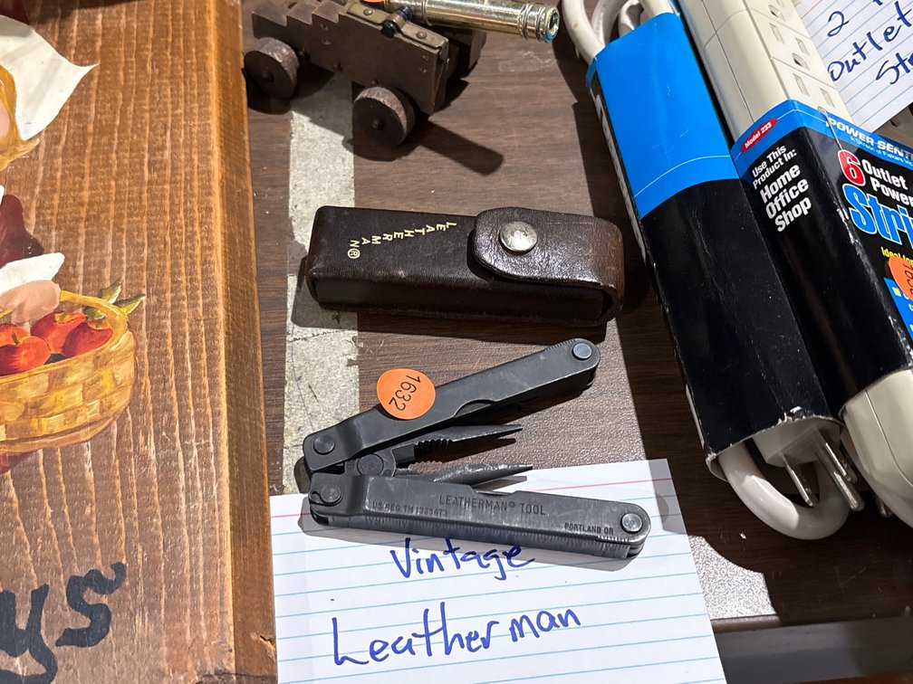 VINTAGE LEATHERMAN W/ CASE
