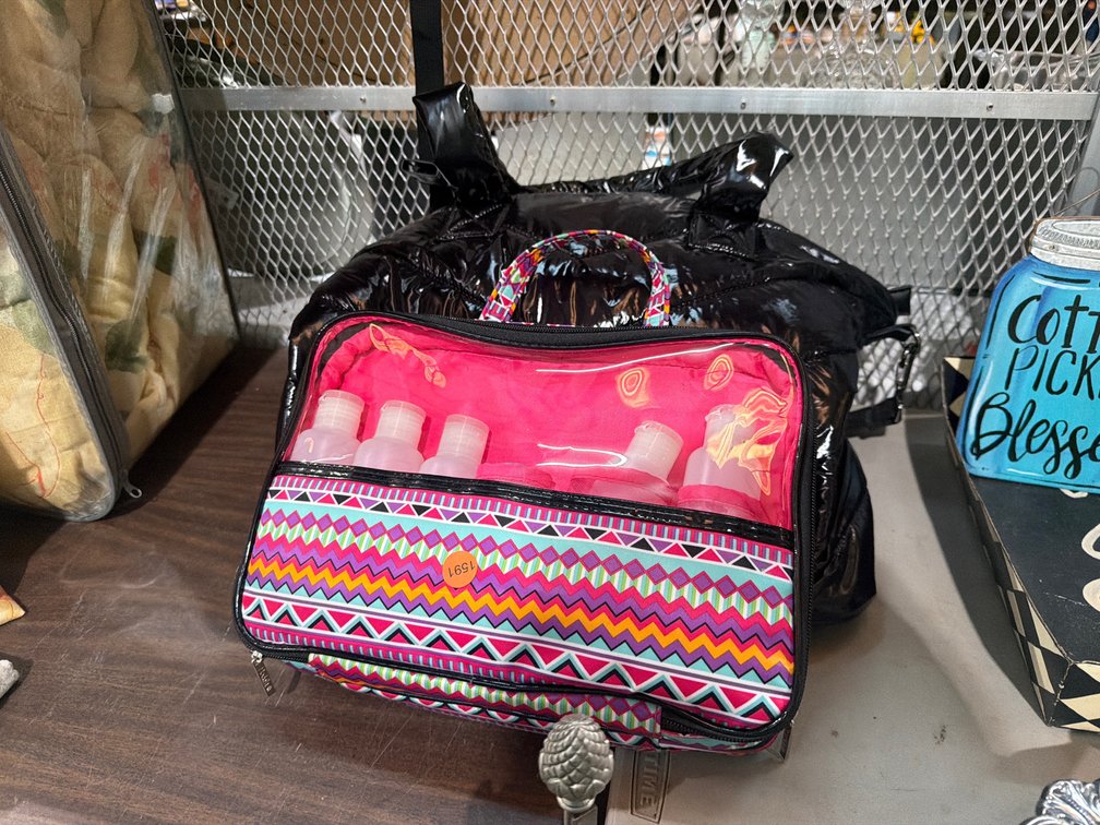 TOILETRY BAG AND PURSE