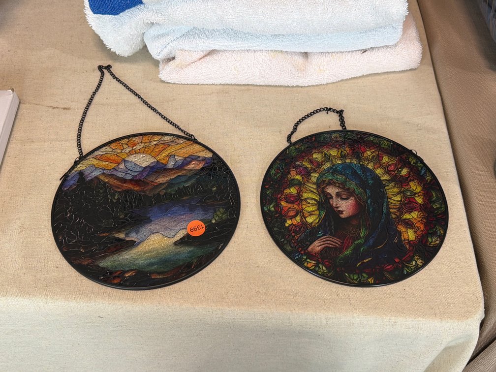 STAINED GLASS DECOR