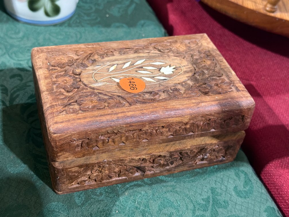 WOODEN TRINKET BOXES W/ MAGNETS