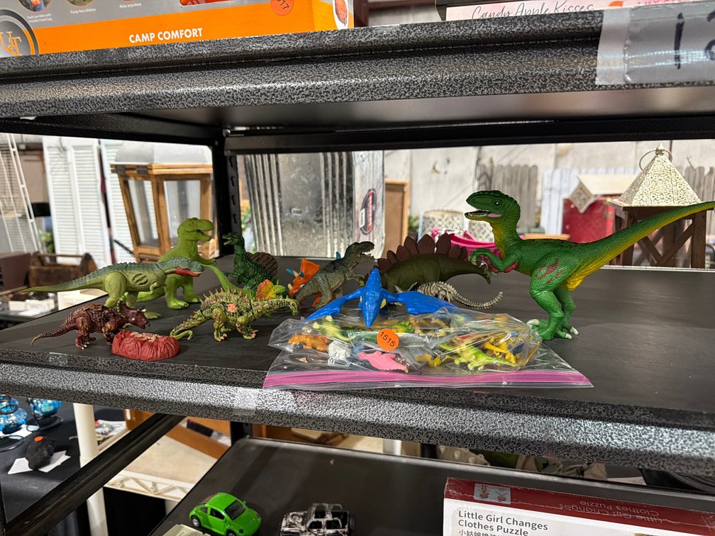 DINOSAUR TOYS