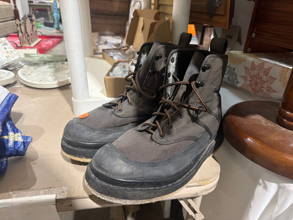 MENS BOOTS SIZE 11