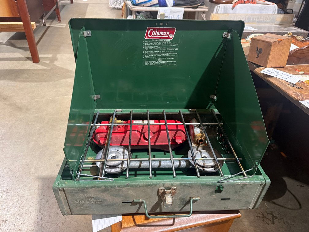 COLEMAN 425E CAMP STOVE