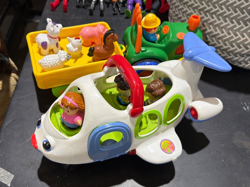 LITTLE PEOPLE TRACTOR, PLANE, FIGURES