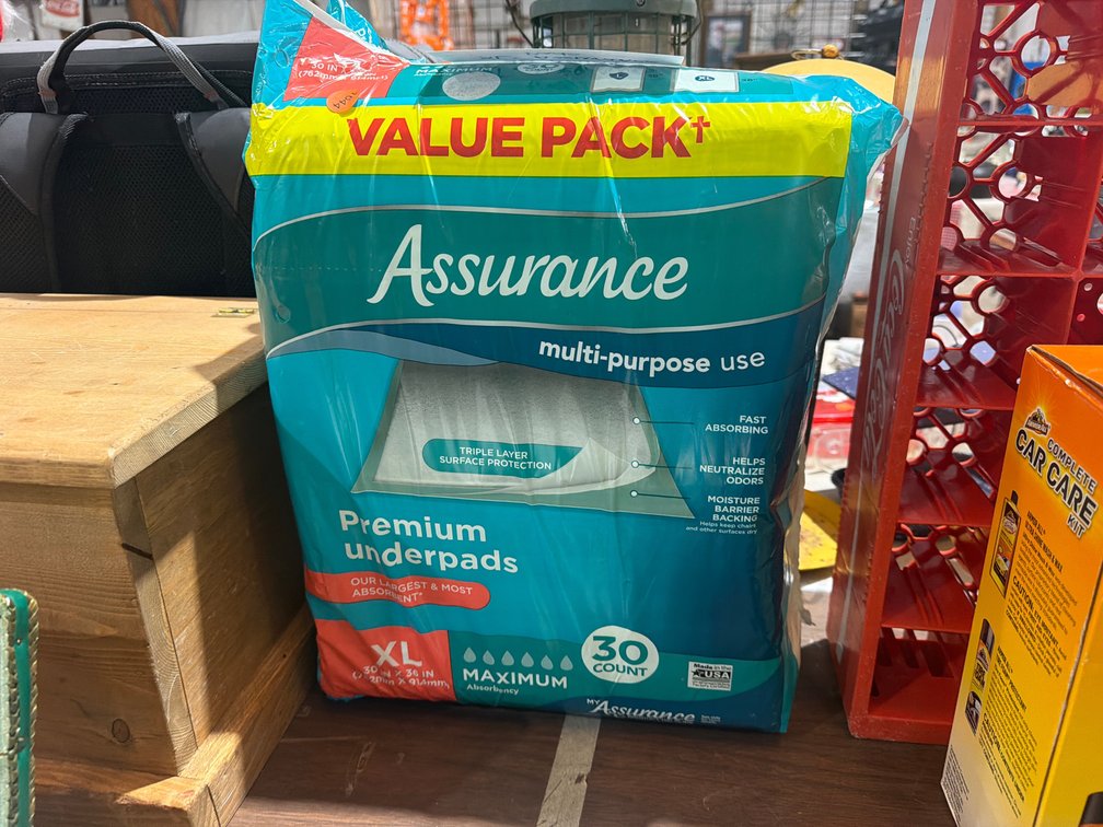 30 PACK OF ASSURANCE UNDERPADS