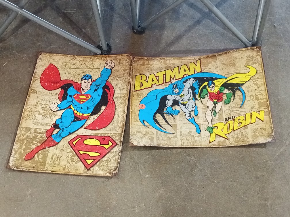 SUPERMAN AND BATMAN METAL SIGNS