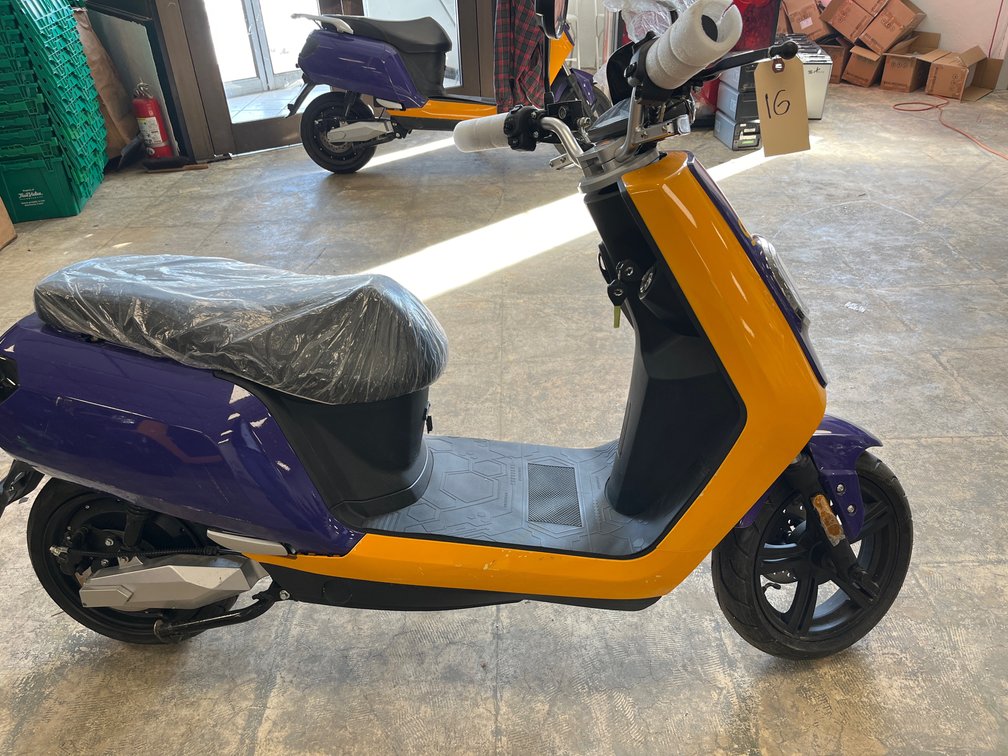 2020 Elyx Electric Scooter 