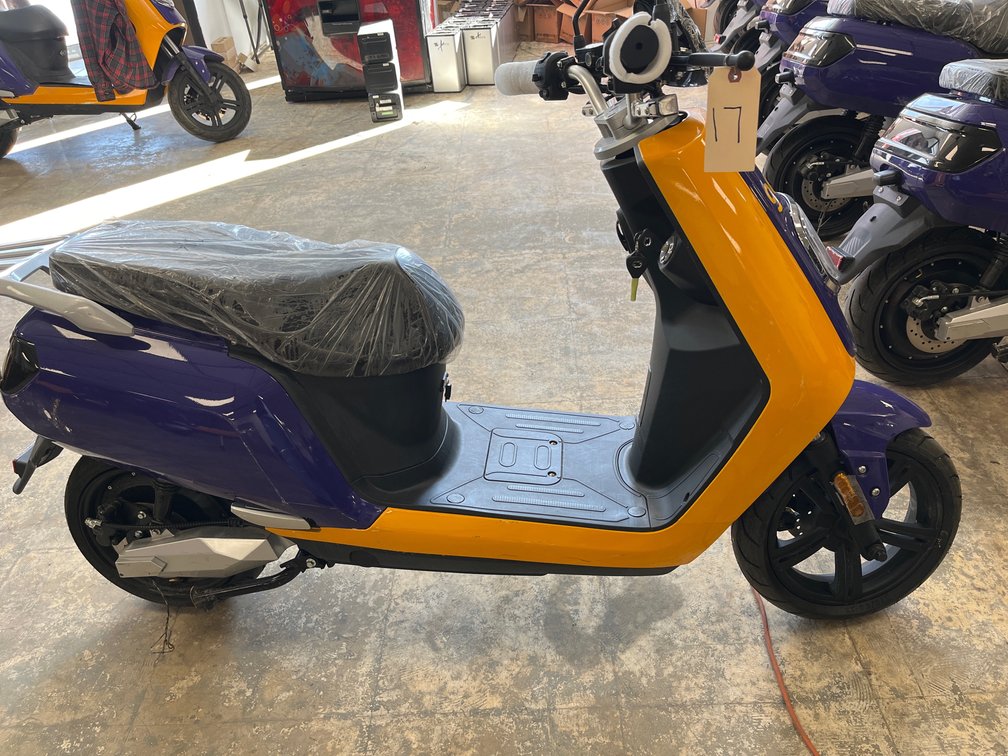 2020 Elyx Electric Scooter 