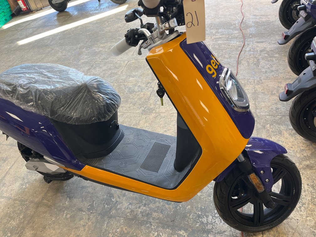 2020 Elyx Electric Scooter 