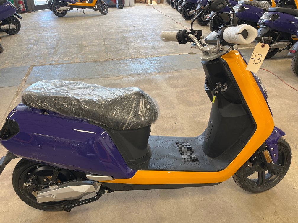 2020 Elyx Electric Scooter 