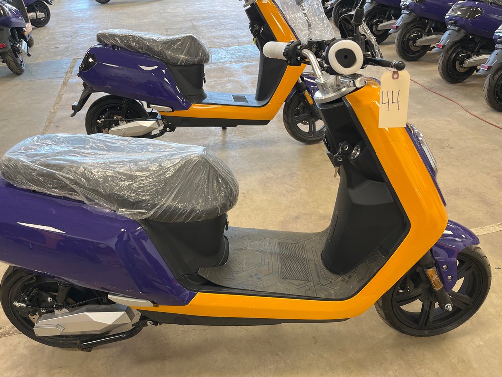 2020 Elyx Electric Scooter 