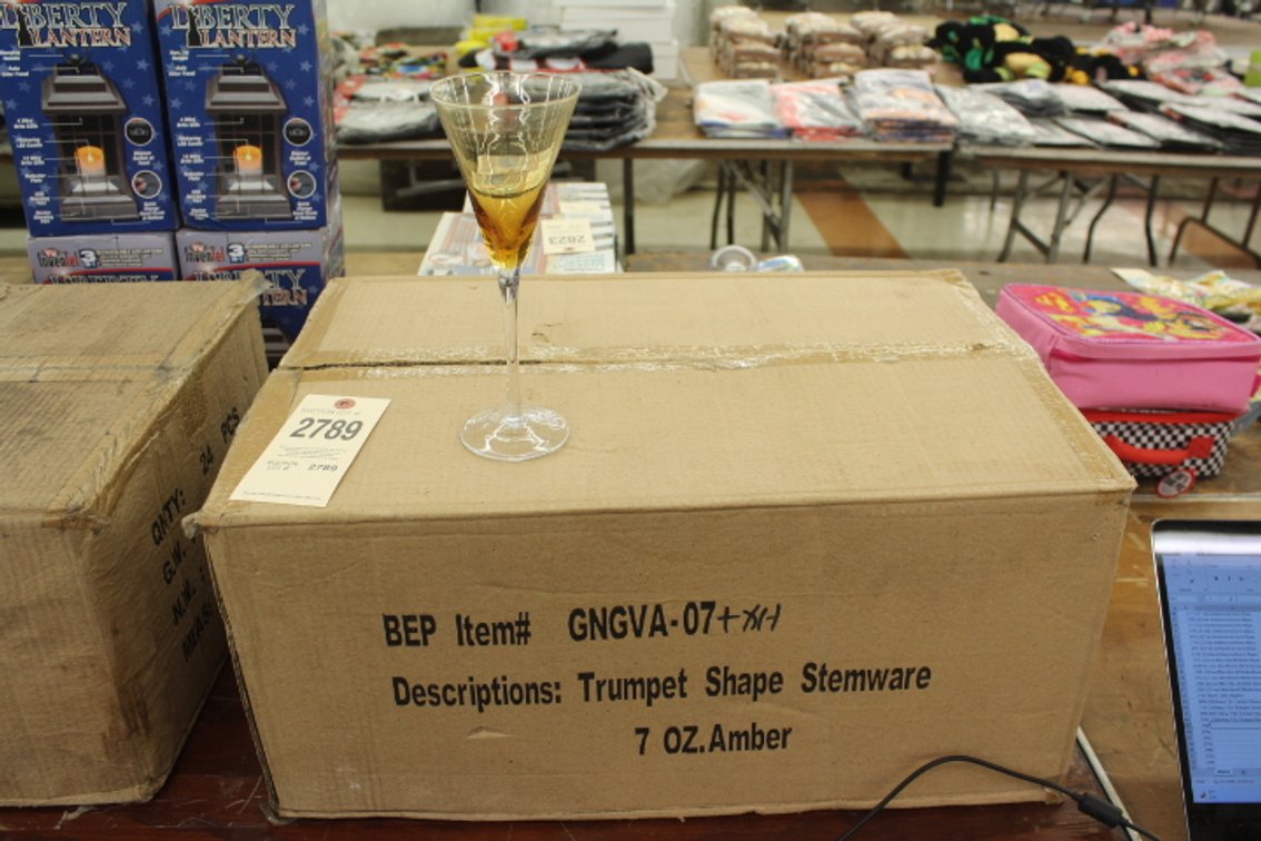 (24) Yellow 7 Oz. Trumpet Glasses