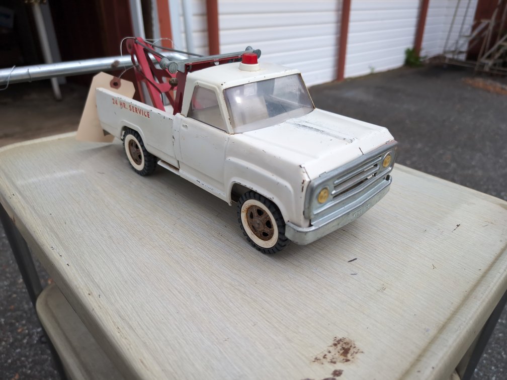Tonka Tow Truck 