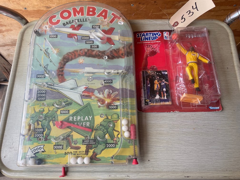 Combat Bagatelle & Shaq 1998 Edition Figurine 