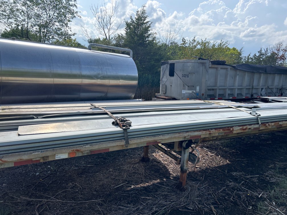 Metal roofing material