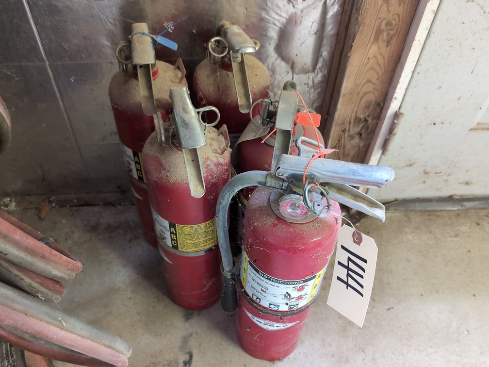 (5) Fire Extinguisher 