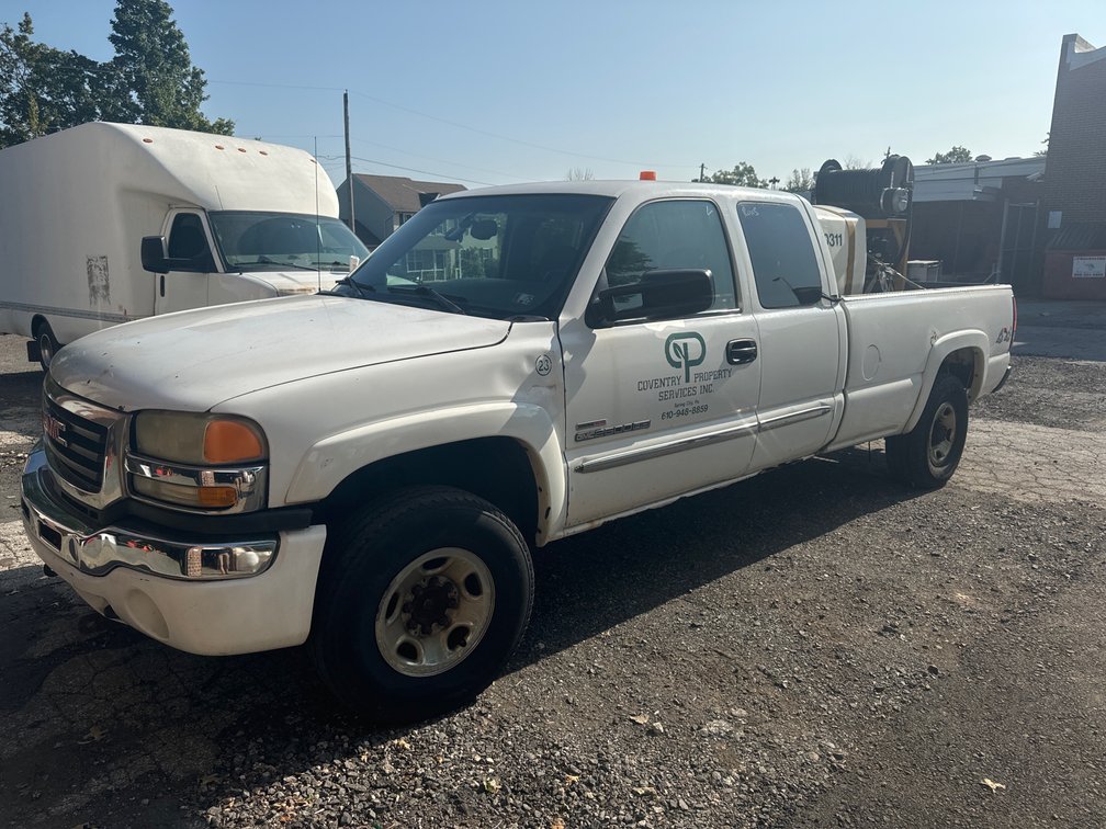 2003 GMC Sierra 2500HD 4x4 Diesel (Bad Transmission)