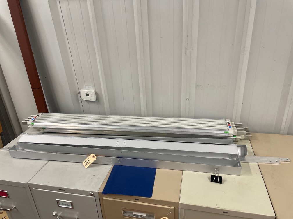 (2) Busbar and Aluminum Brackets