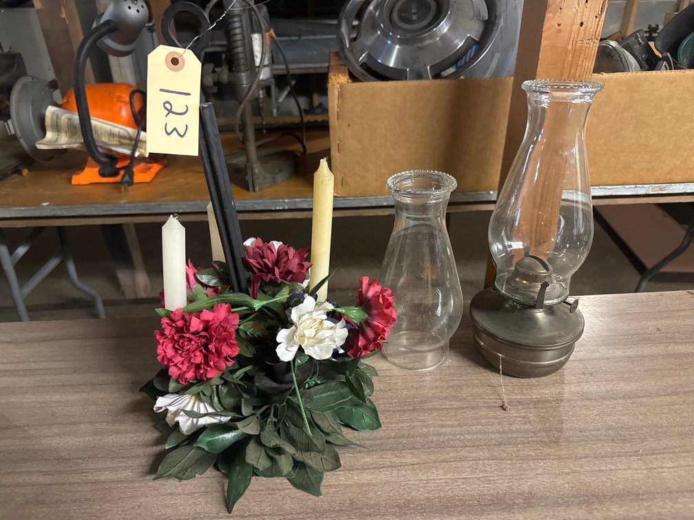 Lamp Light With Flower Decoration
