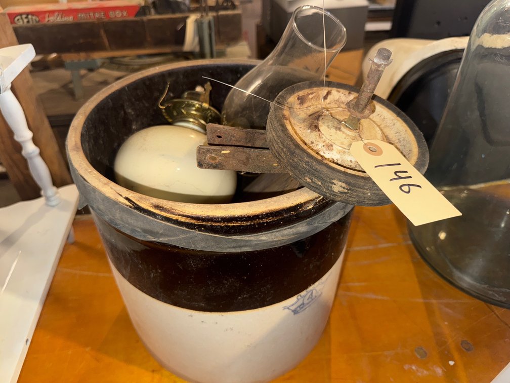 Crock & Light Bulbs