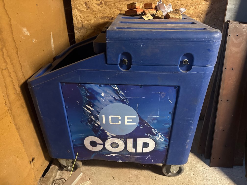 Portable Ice Cold Cooler