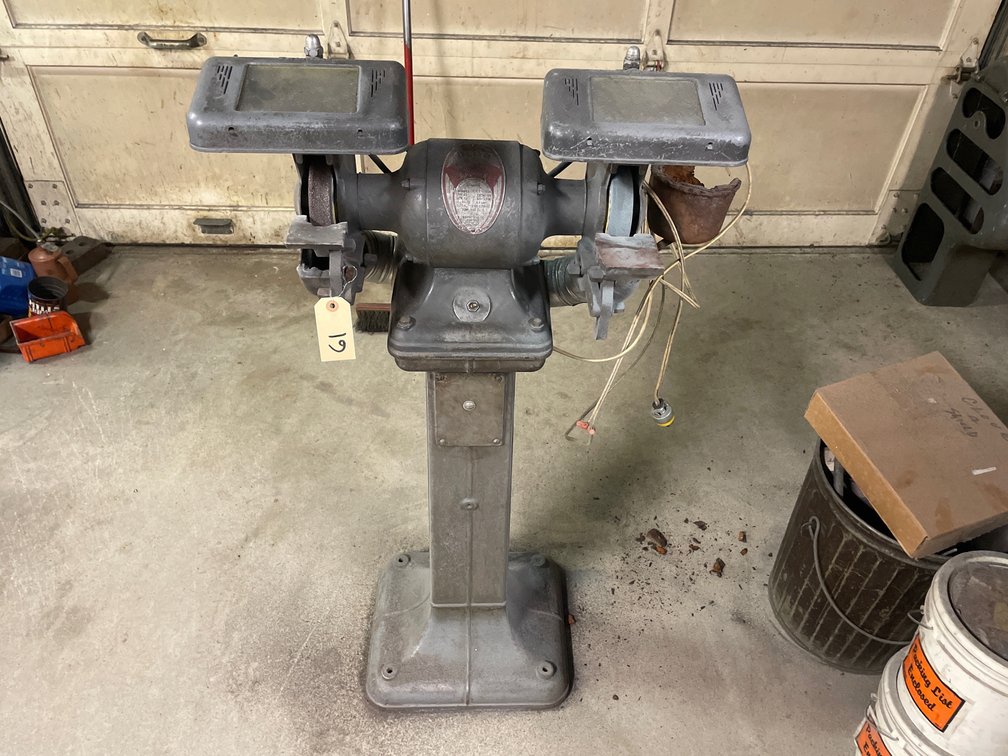 Delta Pedestal Grinder