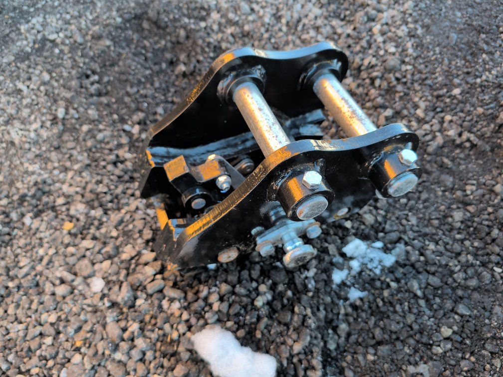 Semi-Automatic Quick-Changer