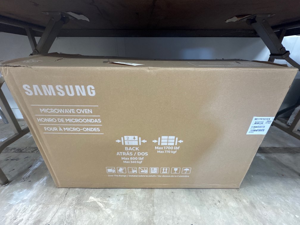 New Samsung Microwave Oven