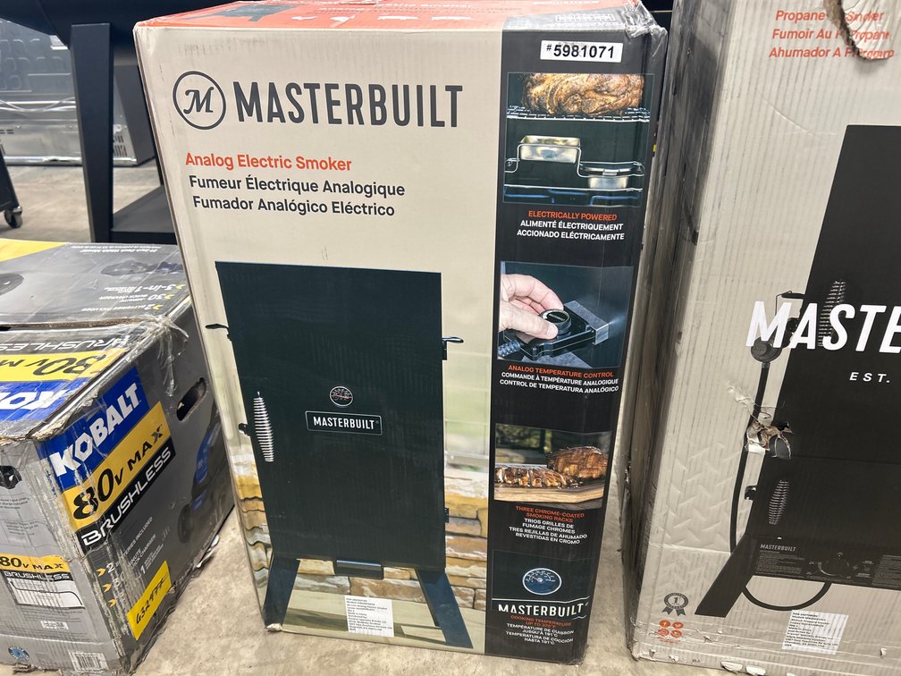 New Masterbuilt Analog Electric Smoker