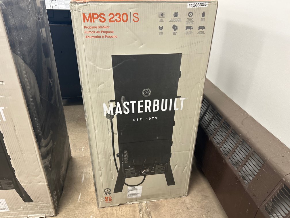 New Masterbuilt Propane Smoker