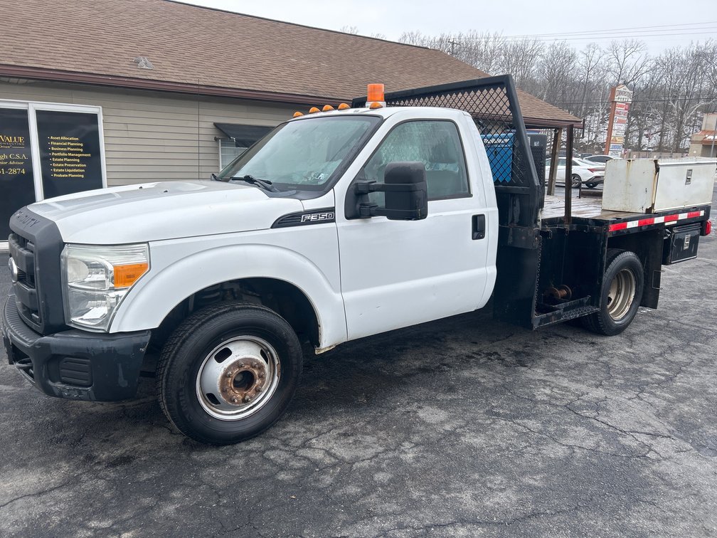 #475512---2012 Ford F-350 Flatbed w/ Miller Welder - 42K miles
