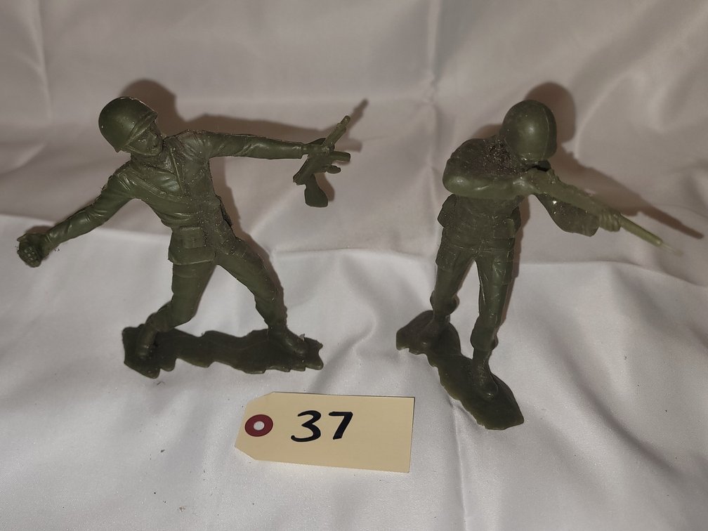 (5) MARX Large US Army Men