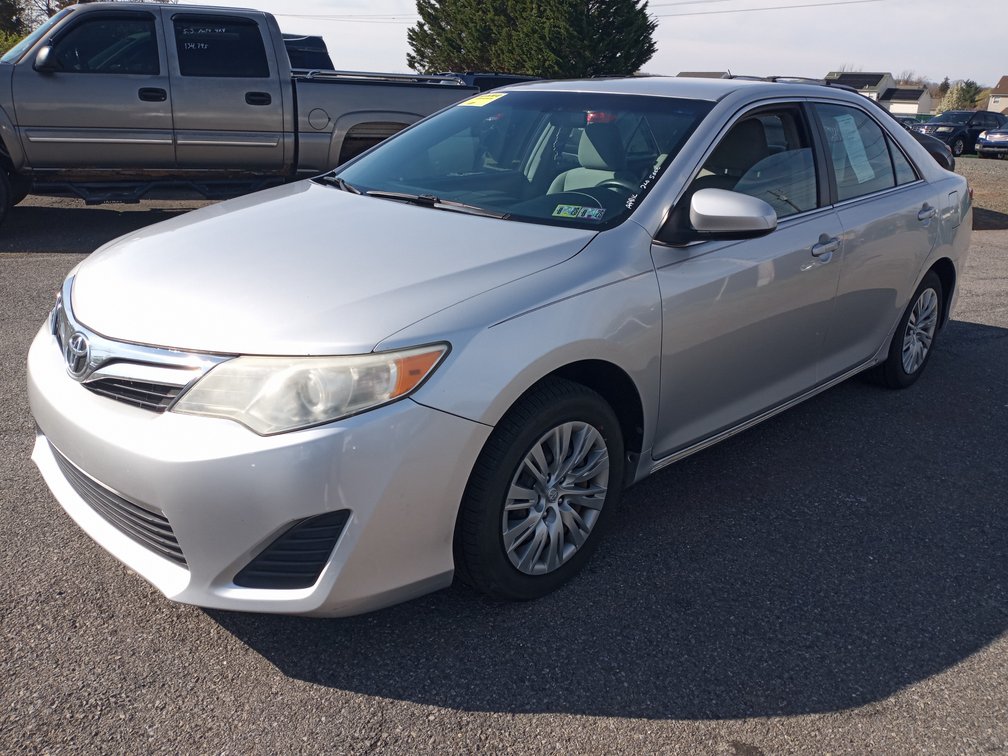 2013 TOYOTA CAMRY LE
