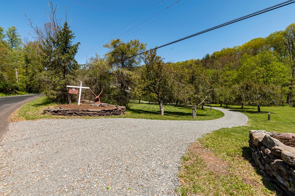 Image for 12 Upper Creek Rd LIVE Real Estate Auction - Stockton, NJ