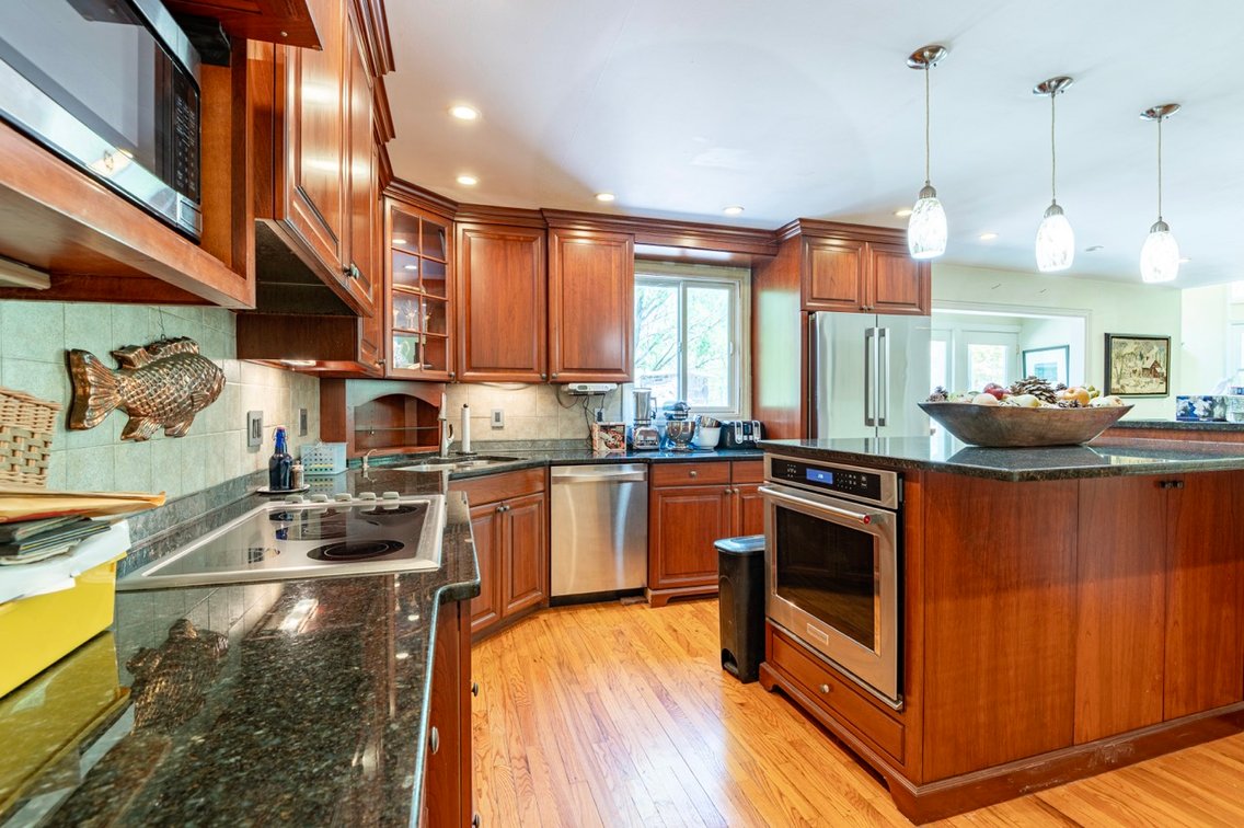 Image for 12 Upper Creek Rd LIVE Real Estate Auction - Stockton, NJ