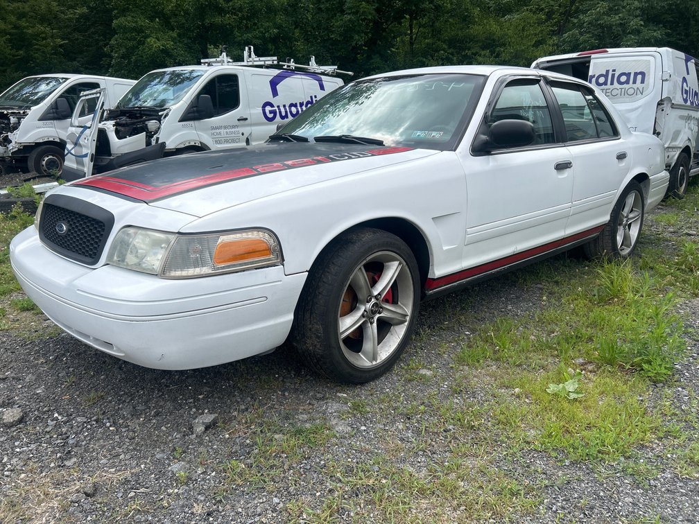 2003 Ford Crown Vic